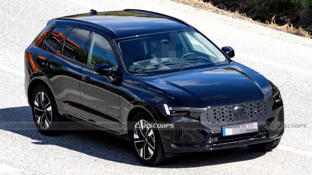 沃尔沃 XC60 将再迎中期改款车型,测试车曝光