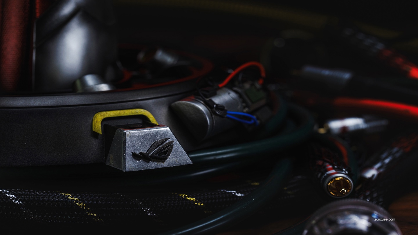 全球仅 3 台,华硕展示《赛博朋克 2077》主题 ROG Xbox Ally X 游戏掌机