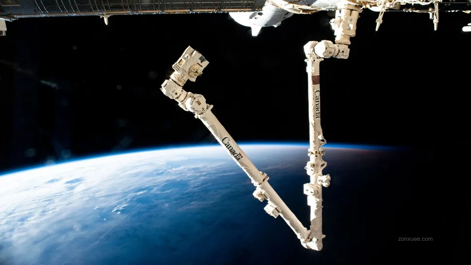 服役超 25 年:国际空间站关键机械臂突发故障,计划由宇航员出舱更换